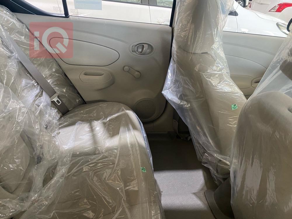 Nissan Sunny